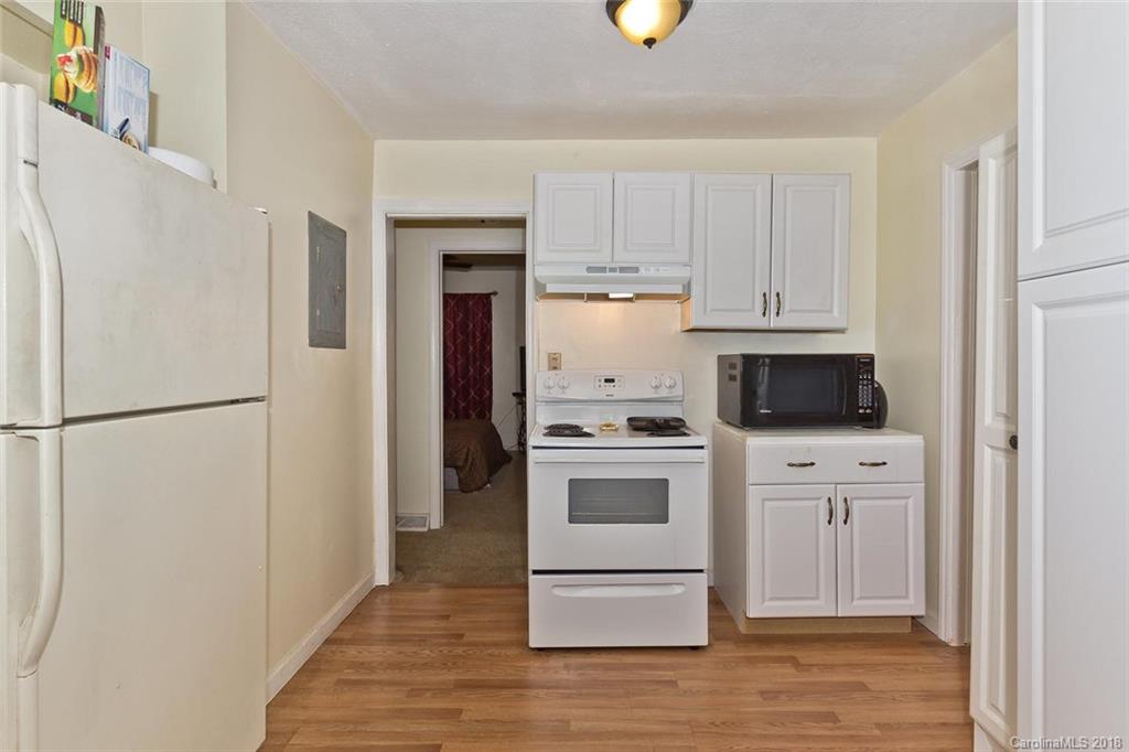 8 Wilburn Road Asheville NC 28806