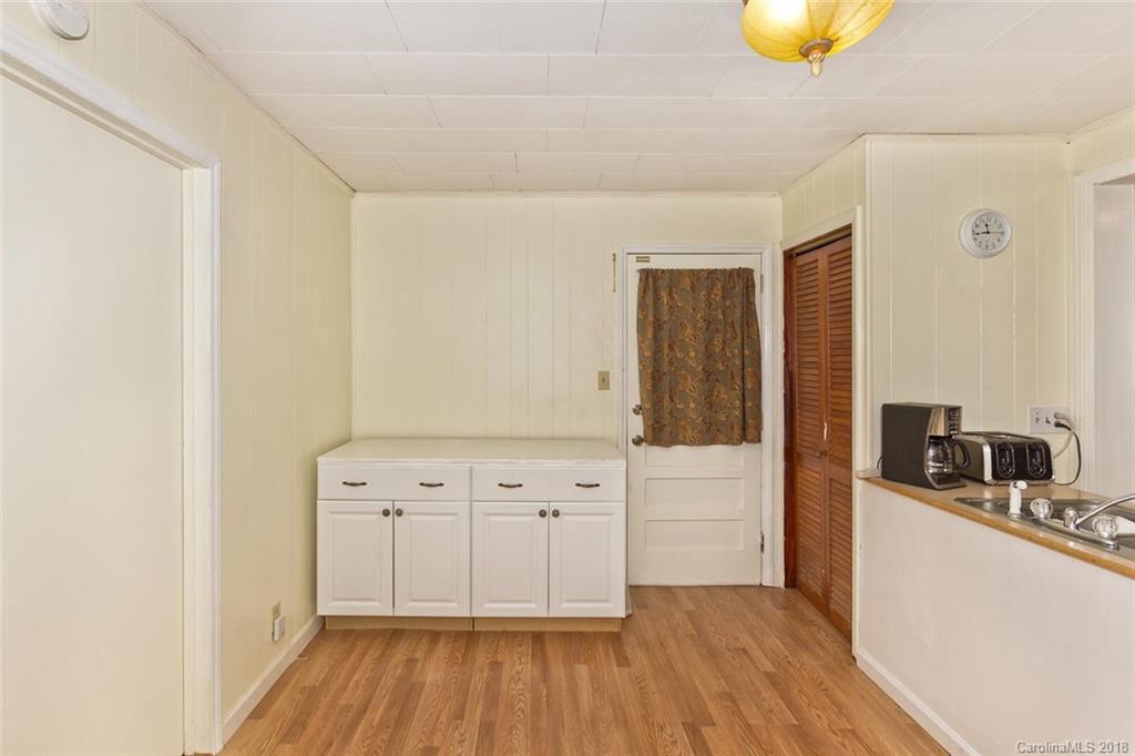 8 Wilburn Road Asheville NC 28806