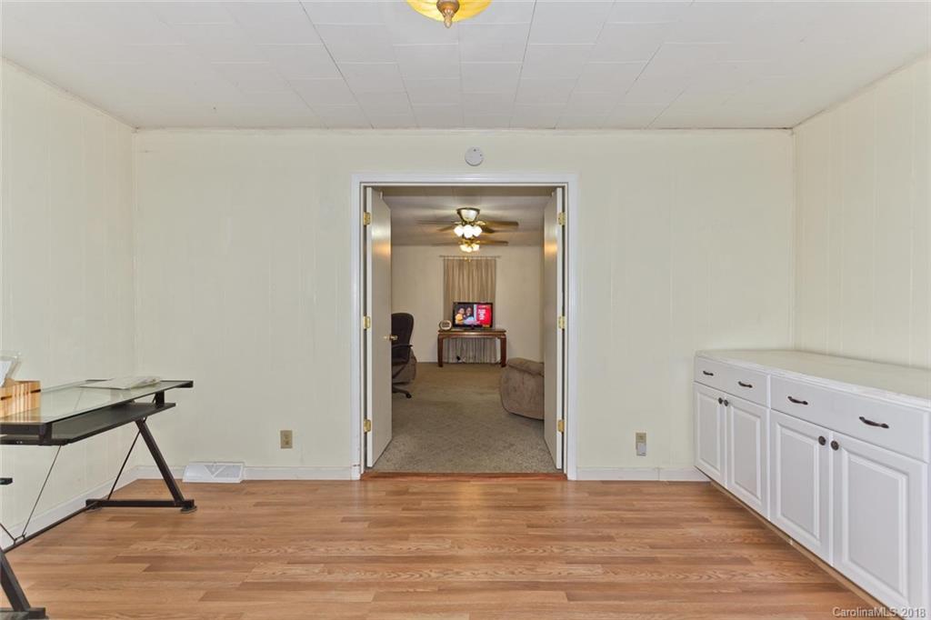 8 Wilburn Road Asheville NC 28806