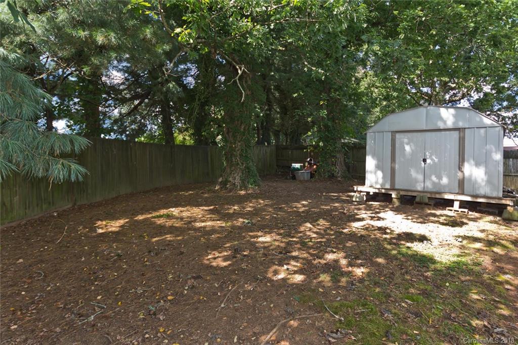 8 Wilburn Road Asheville NC 28806
