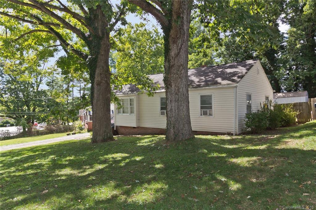 8 Wilburn Road Asheville NC 28806