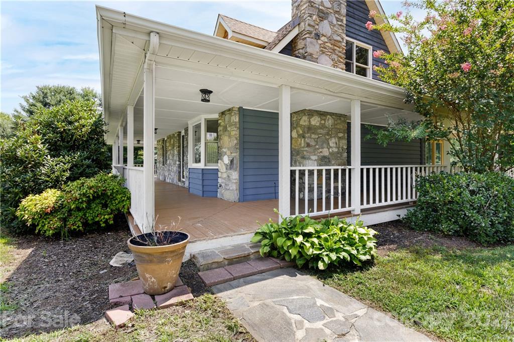 112 Canaan Drive Candler NC 28715