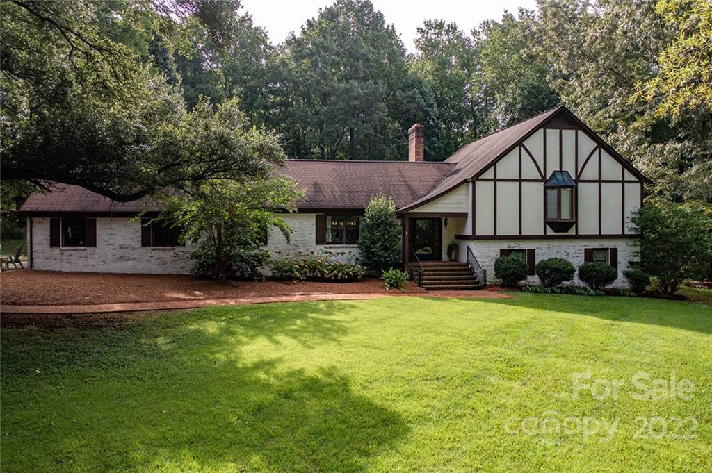 1303 Knolls Drive Newton NC 28658