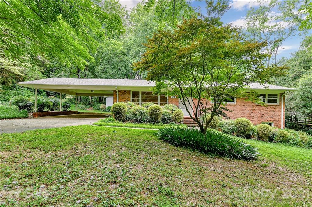 1231 Belrose Lane Charlotte NC 28209