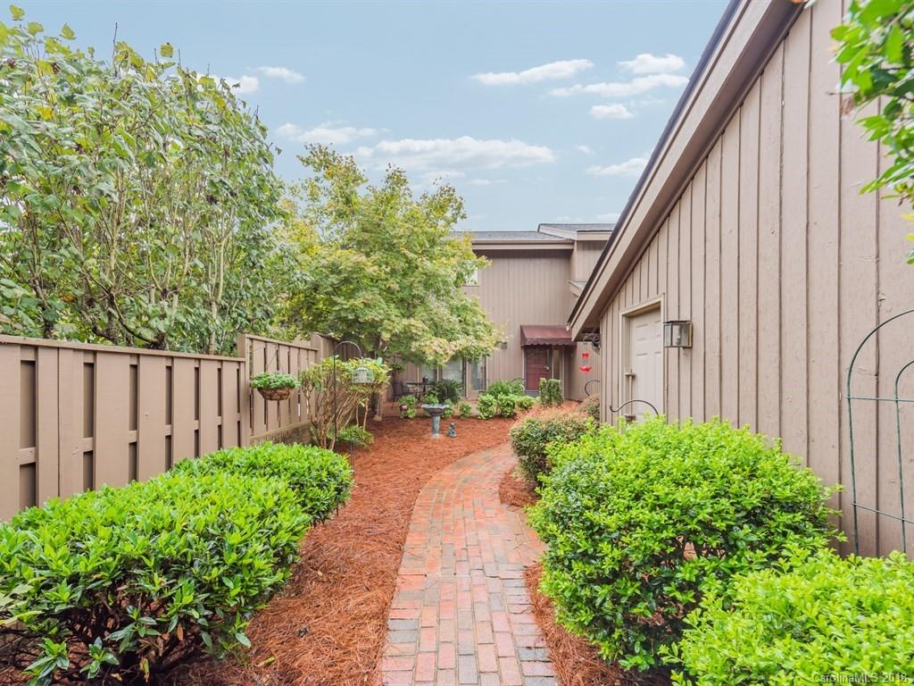 5308 Sandtrap Lane Charlotte NC 28226