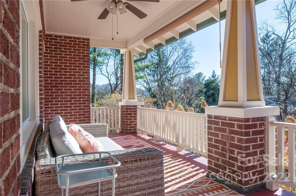 21 Lookout Drive Asheville NC 28804