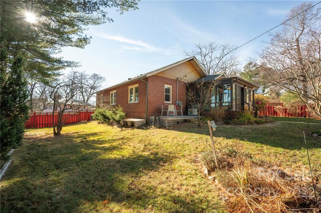 21 Lookout Drive Asheville NC 28804
