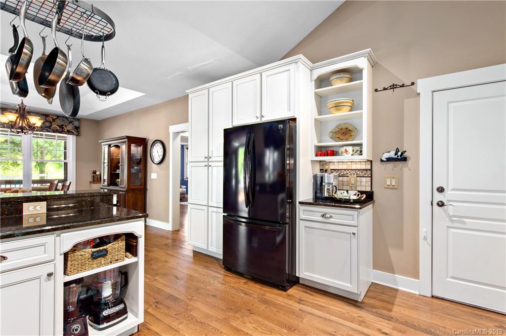 6 Bungalow Way Asheville NC 28804