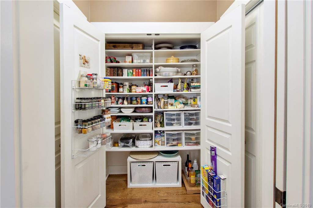6 Bungalow Way Asheville NC 28804