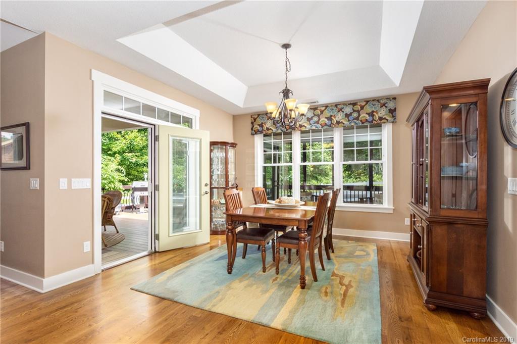 6 Bungalow Way Asheville NC 28804