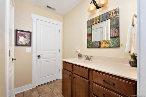 6 Bungalow Way Asheville NC 28804