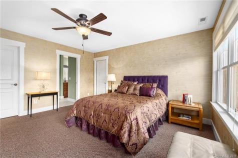 6 Bungalow Way Asheville NC 28804