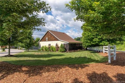 6 Bungalow Way Asheville NC 28804