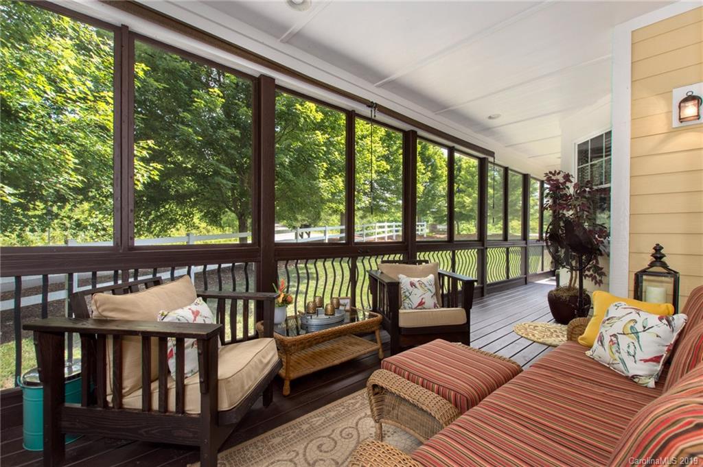 6 Bungalow Way Asheville NC 28804