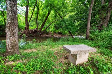 6 Bungalow Way Asheville NC 28804