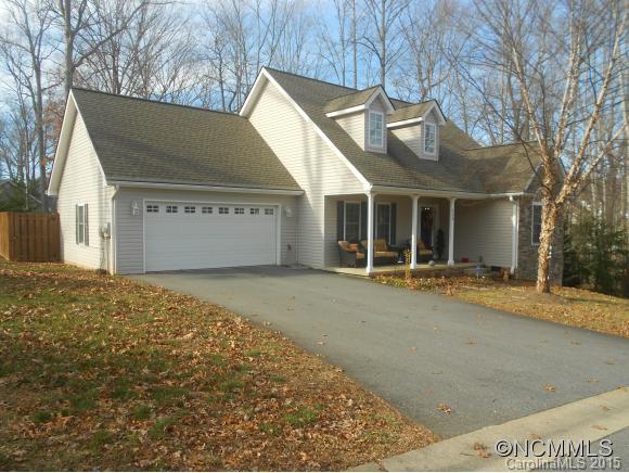 210 Colonel Holcombe Place Candler NC 28715