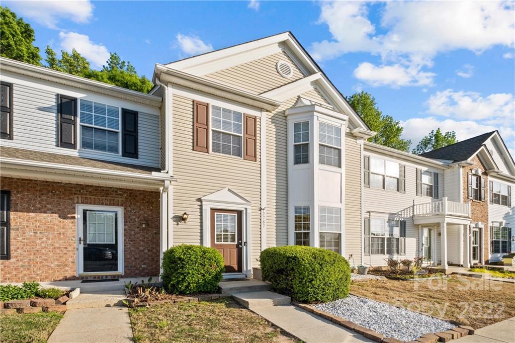 2787 Thornbush Court Charlotte NC 28270