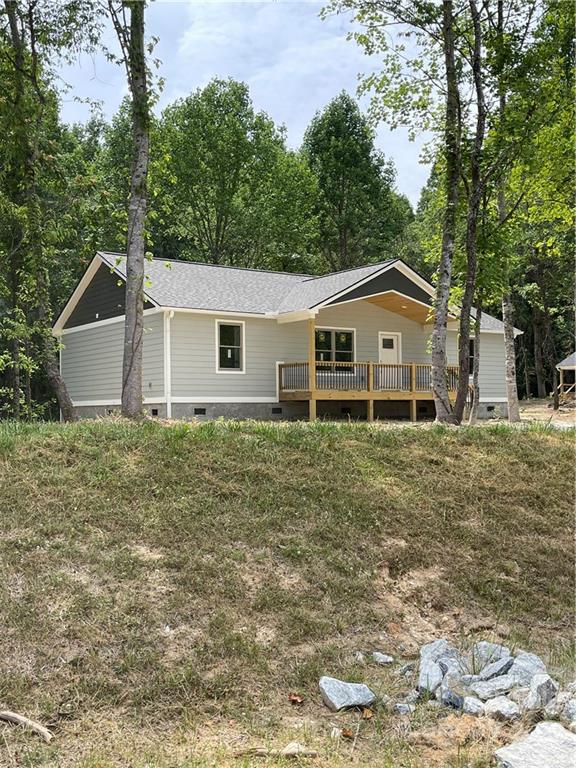 206 Walt Drive Hendersonville NC 28792