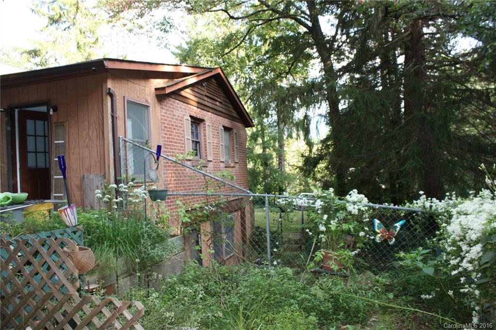 100 Park Ridge Avenue Swannanoa NC 28778