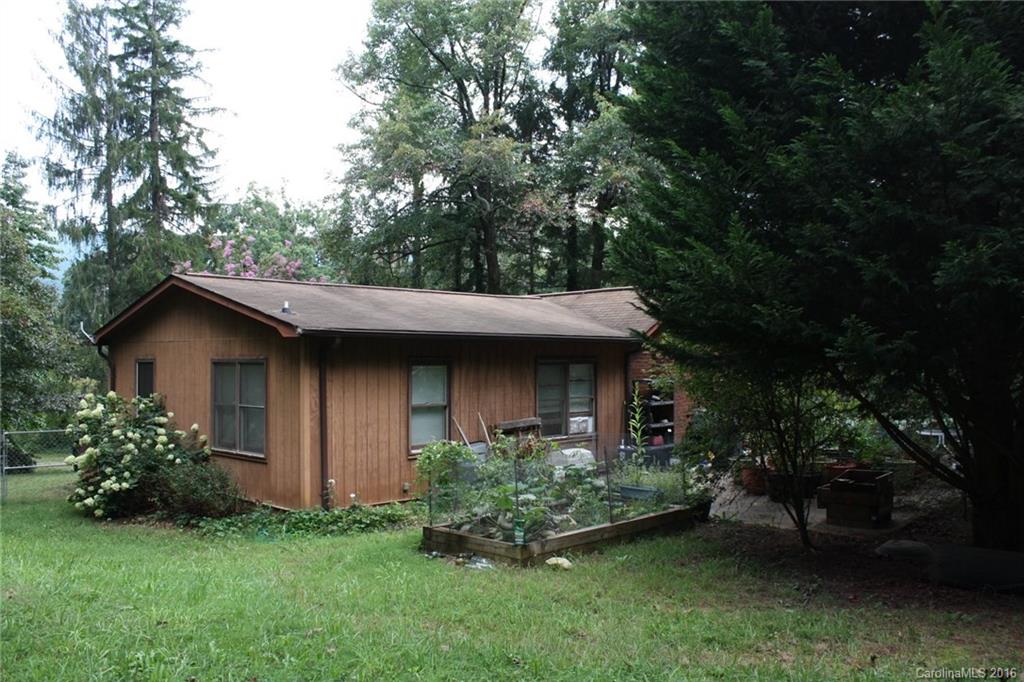 100 Park Ridge Avenue Swannanoa NC 28778