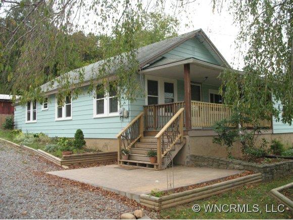 693 Bee Tree Road Swannanoa NC 28778