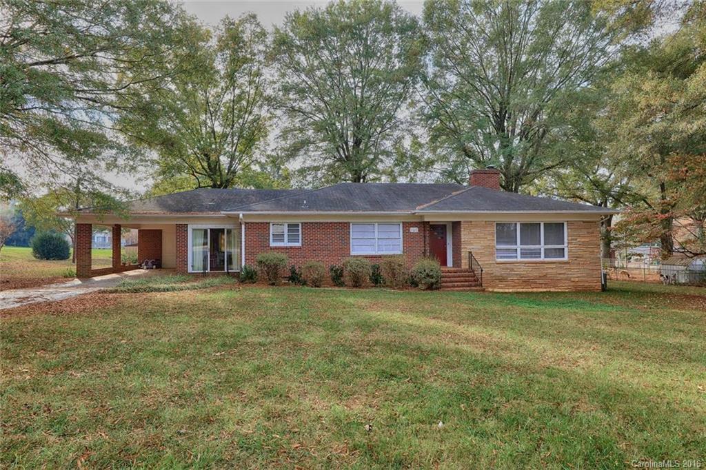 107 W I Street Newton NC 28658