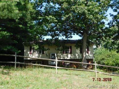 1225 Village Circle Hickory NC 28602