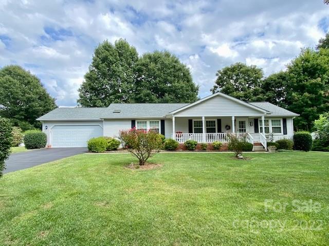 15 Meadow Drive Horse Shoe NC 28742