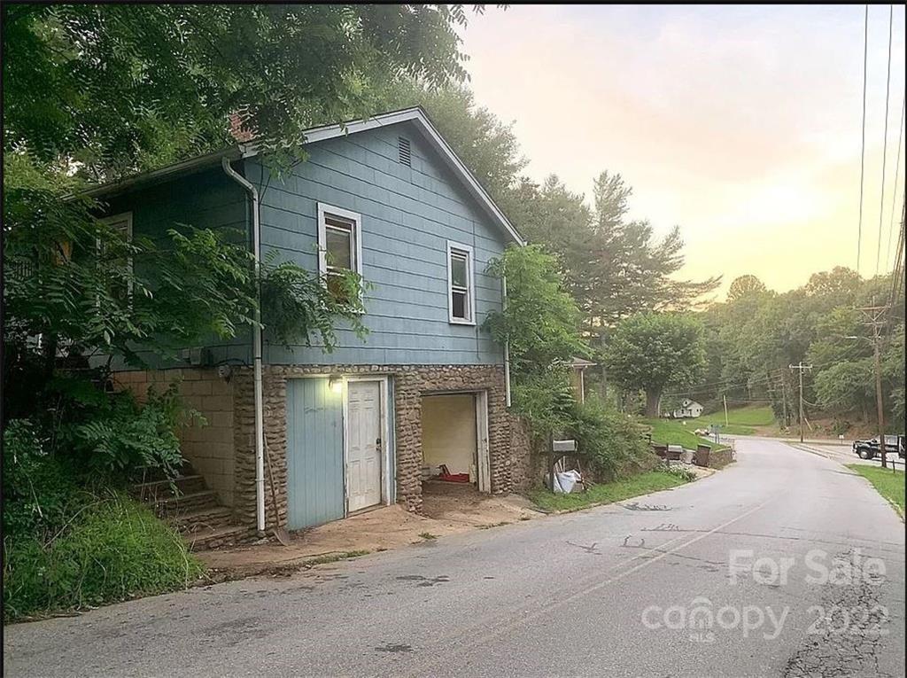 119 Smathers Street Canton NC 28716