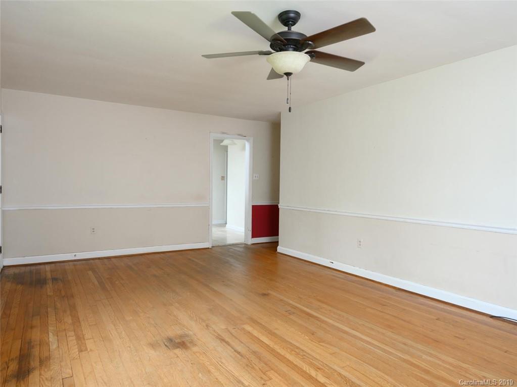 142 White Pine Drive Asheville NC 28805