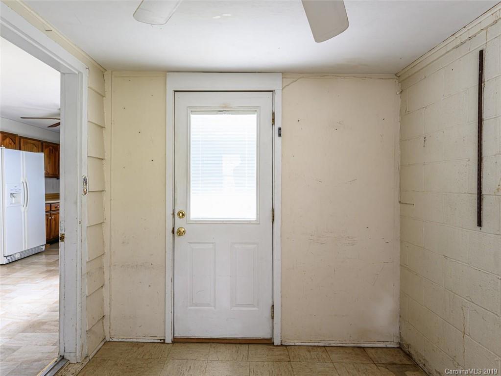 142 White Pine Drive Asheville NC 28805