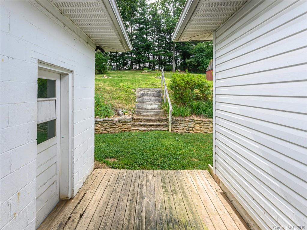 142 White Pine Drive Asheville NC 28805