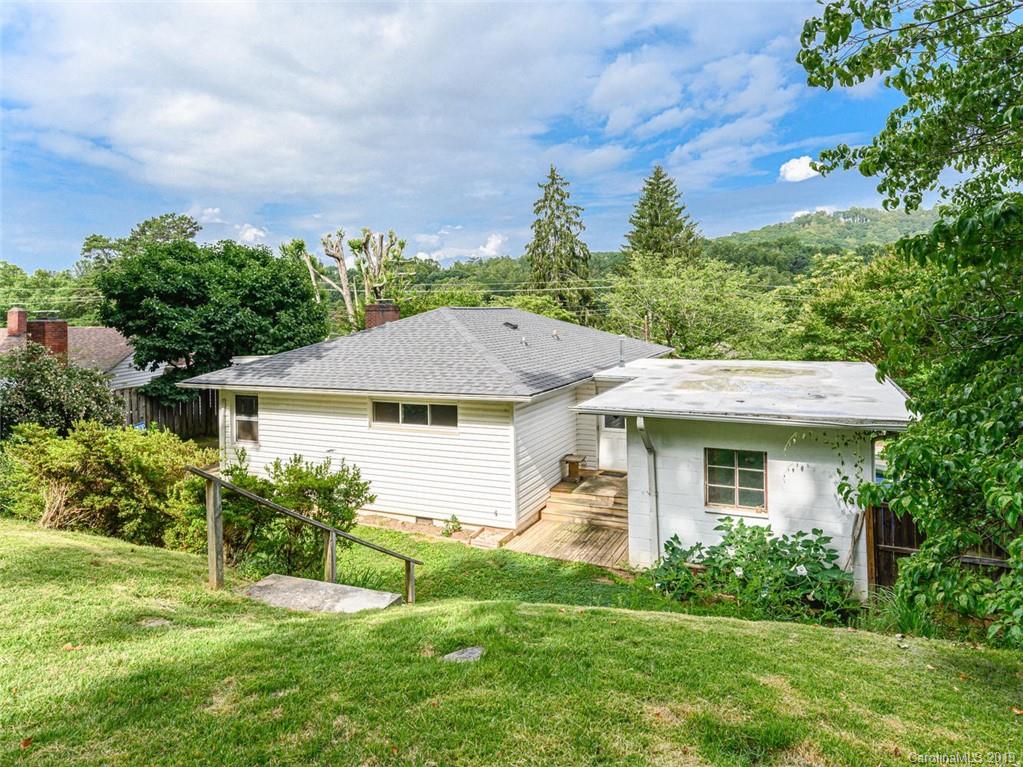 142 White Pine Drive Asheville NC 28805