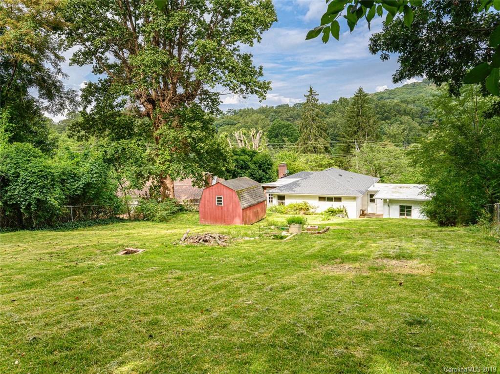 142 White Pine Drive Asheville NC 28805