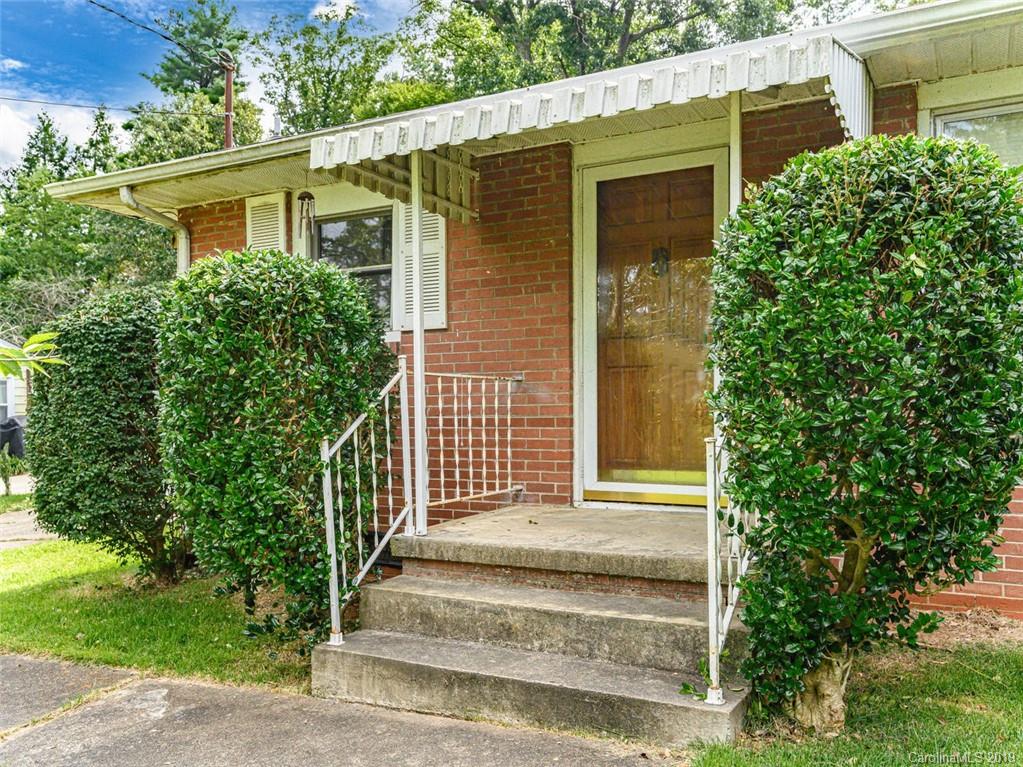 142 White Pine Drive Asheville NC 28805