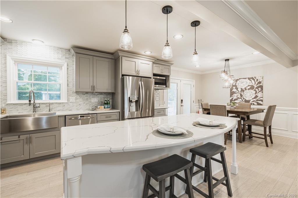 6163 Sharon Road Charlotte NC 28210