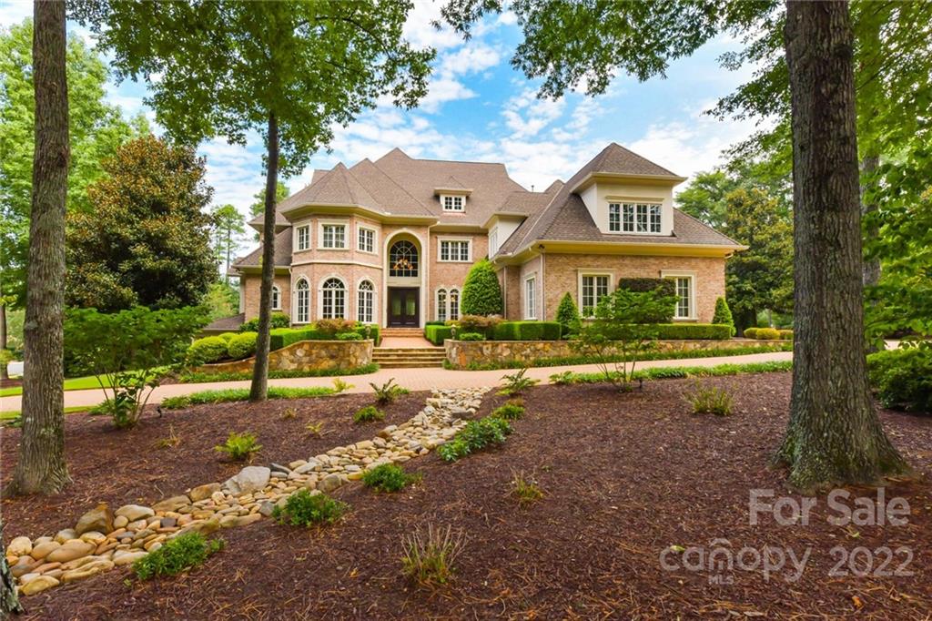 2094 Kings Manor Drive Matthews NC 28104