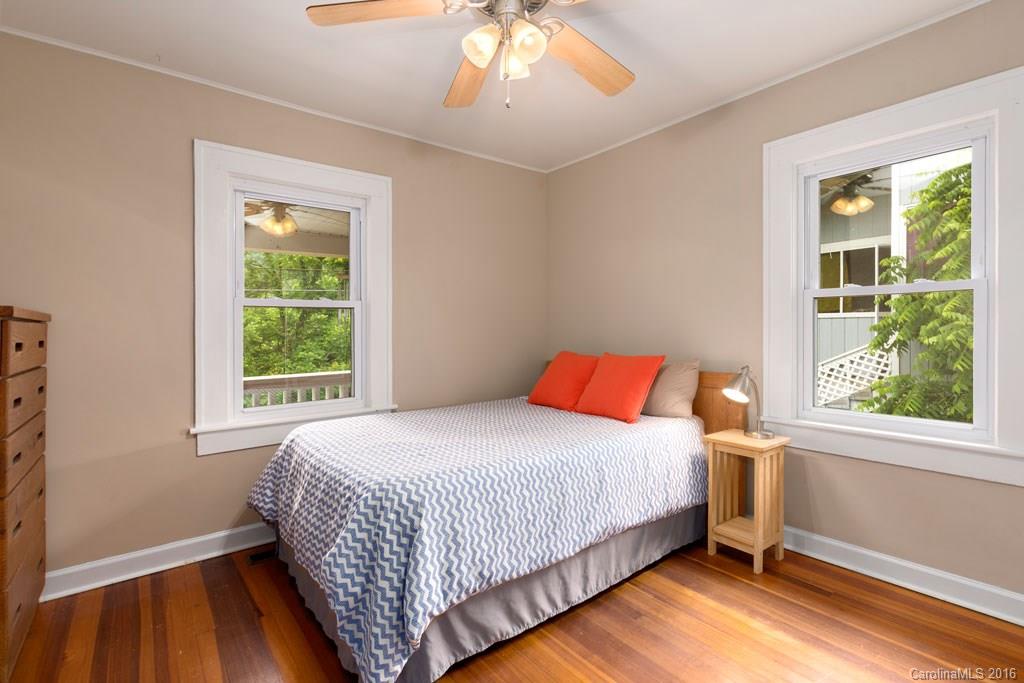 7 Killian Lane Asheville NC 28804