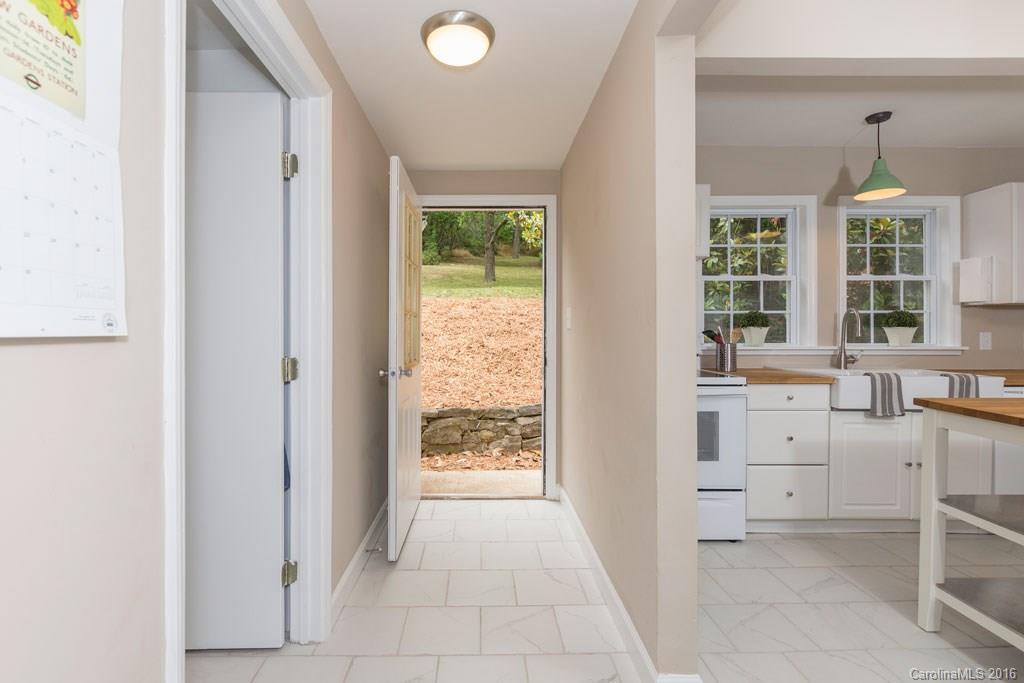 7 Killian Lane Asheville NC 28804