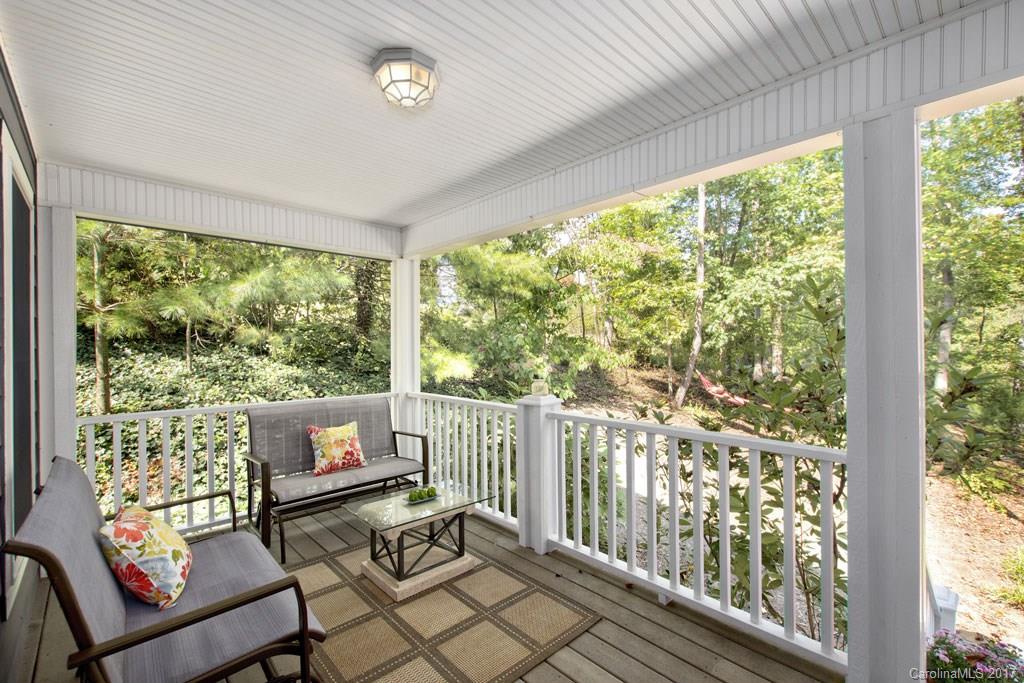27 Oak Hollow Drive Asheville NC 28805
