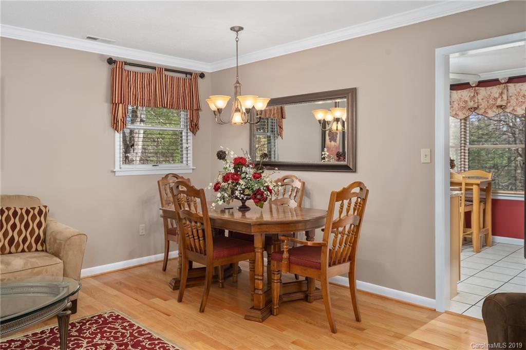 25 Buck Acres Drive Asheville NC 28806