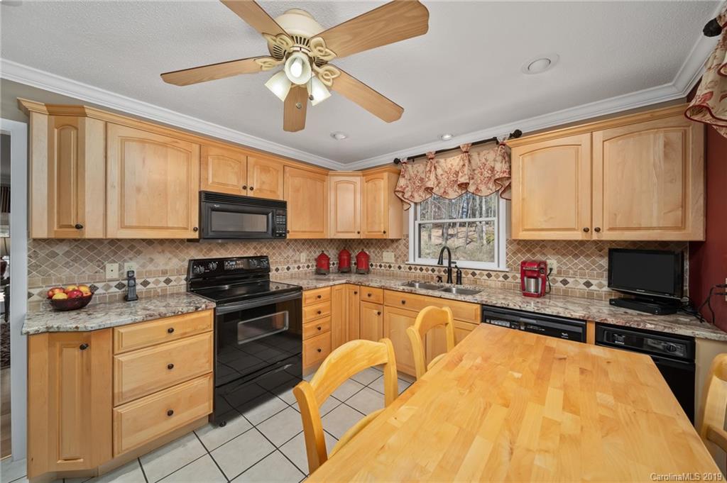 25 Buck Acres Drive Asheville NC 28806