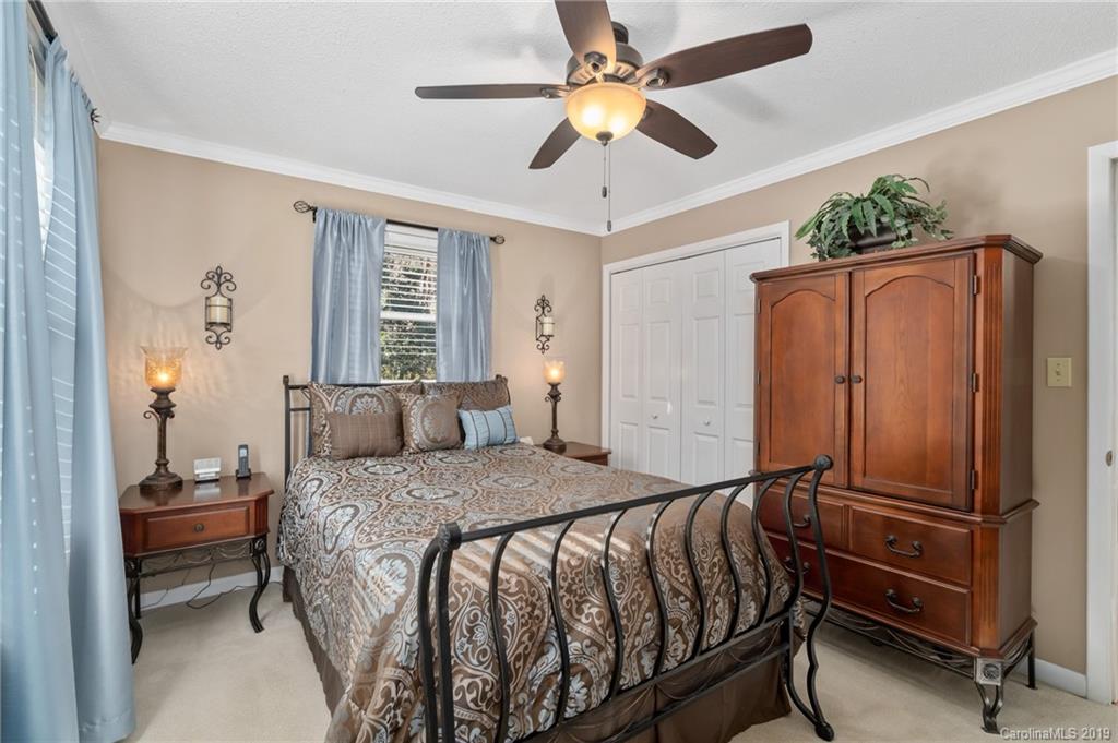 25 Buck Acres Drive Asheville NC 28806