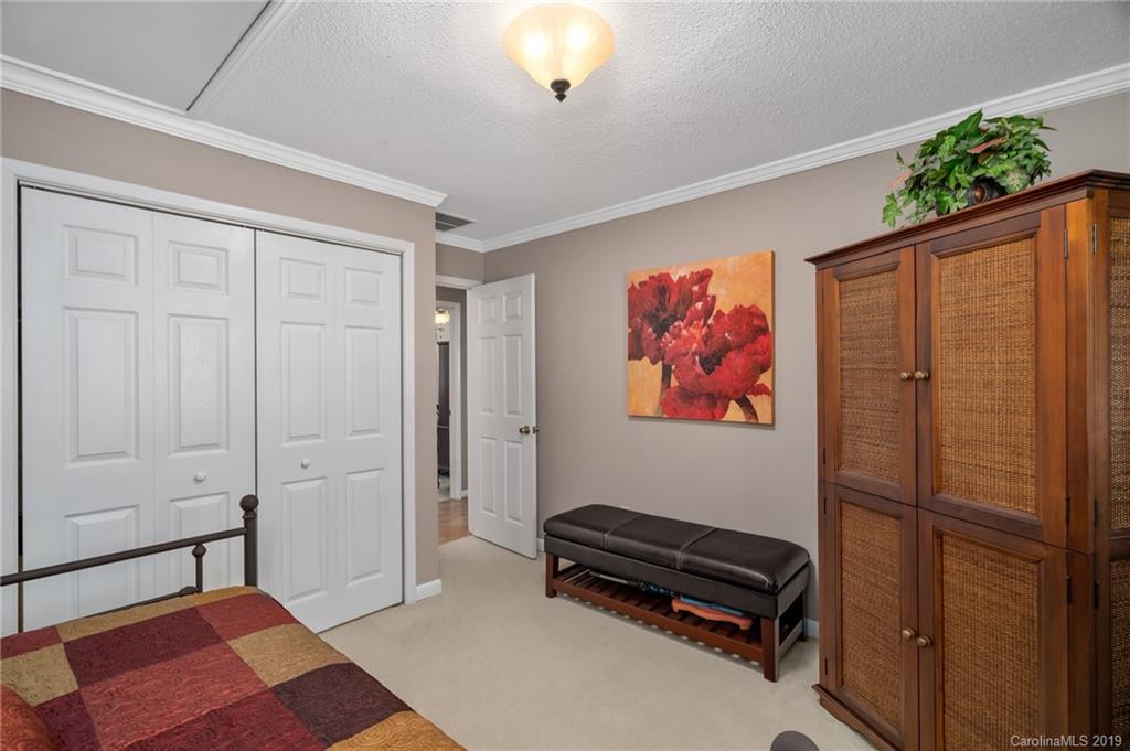 25 Buck Acres Drive Asheville NC 28806