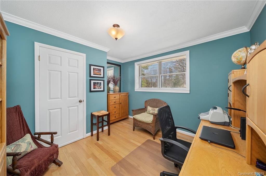 25 Buck Acres Drive Asheville NC 28806
