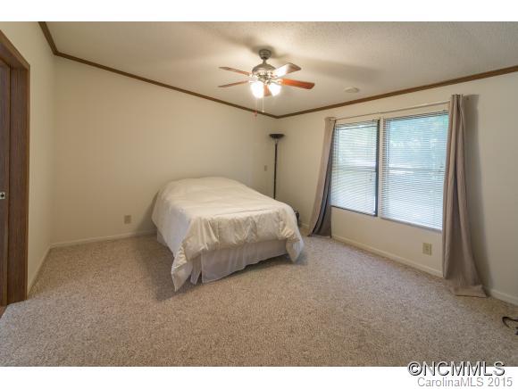 257 Laurelwood Lane Mills River NC 28759