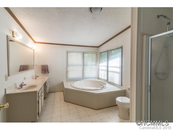 257 Laurelwood Lane Mills River NC 28759