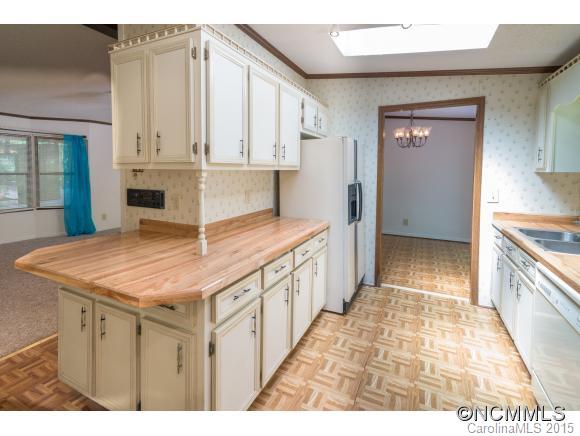 257 Laurelwood Lane Mills River NC 28759