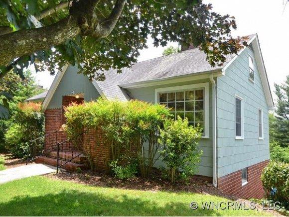 52 Chester Place Asheville NC 28806