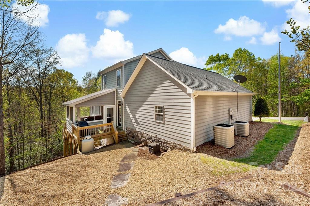 502 Cross Creek Drive Marion NC 28752